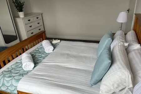 Collingwood House By Staystaycations Holiday home Bristol