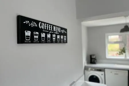 Collingwood House By Staystaycations Holiday home